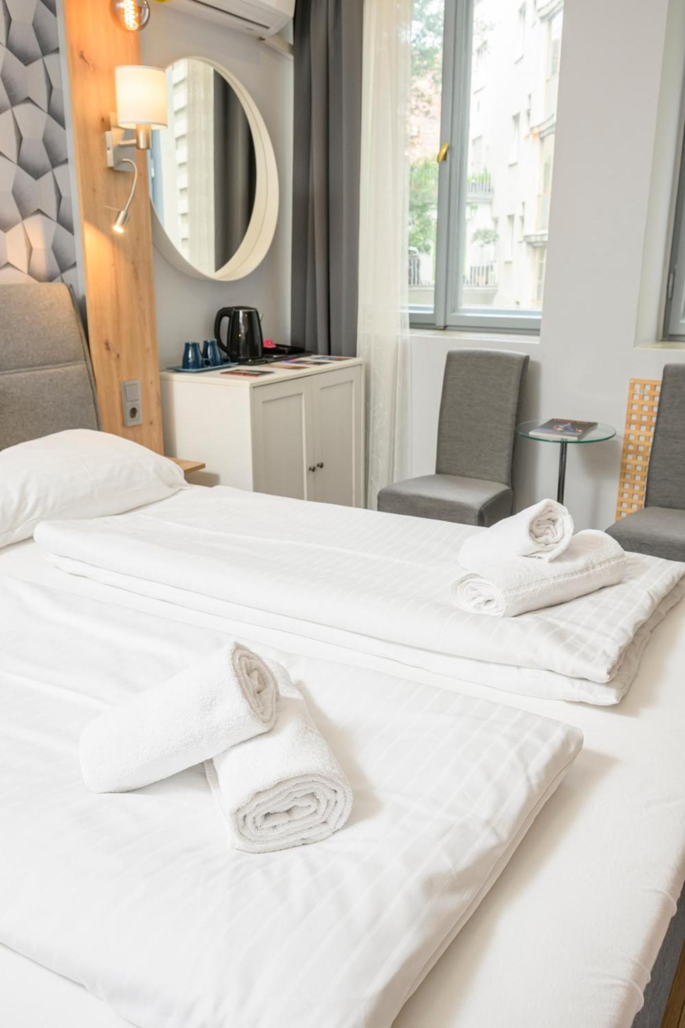 Palais Palffy Apartments Bécs Kültér fotó